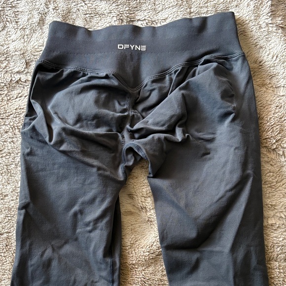 DFYNE Impact Leggings in Slate Gray - Picture 3 of 3